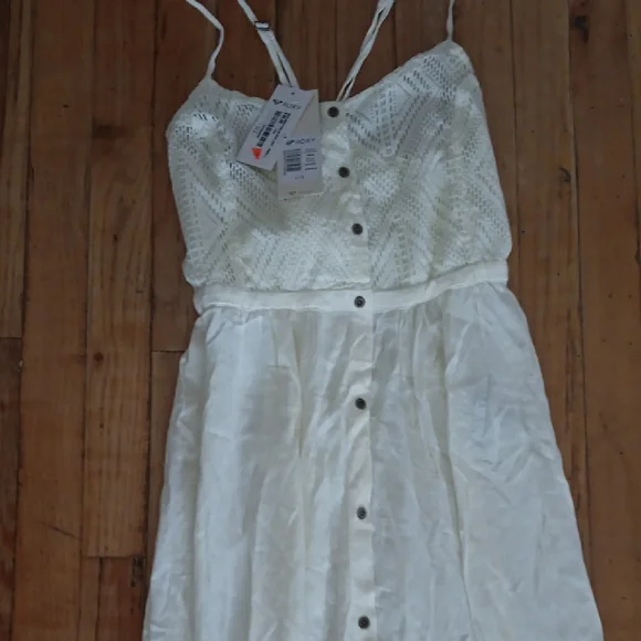 Roxy Cream Lace Button-Up Dress - Picture 4 of 6